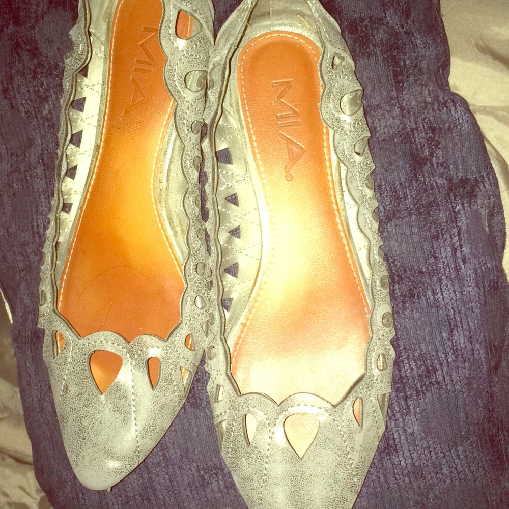 Grey flat slip ons size 7